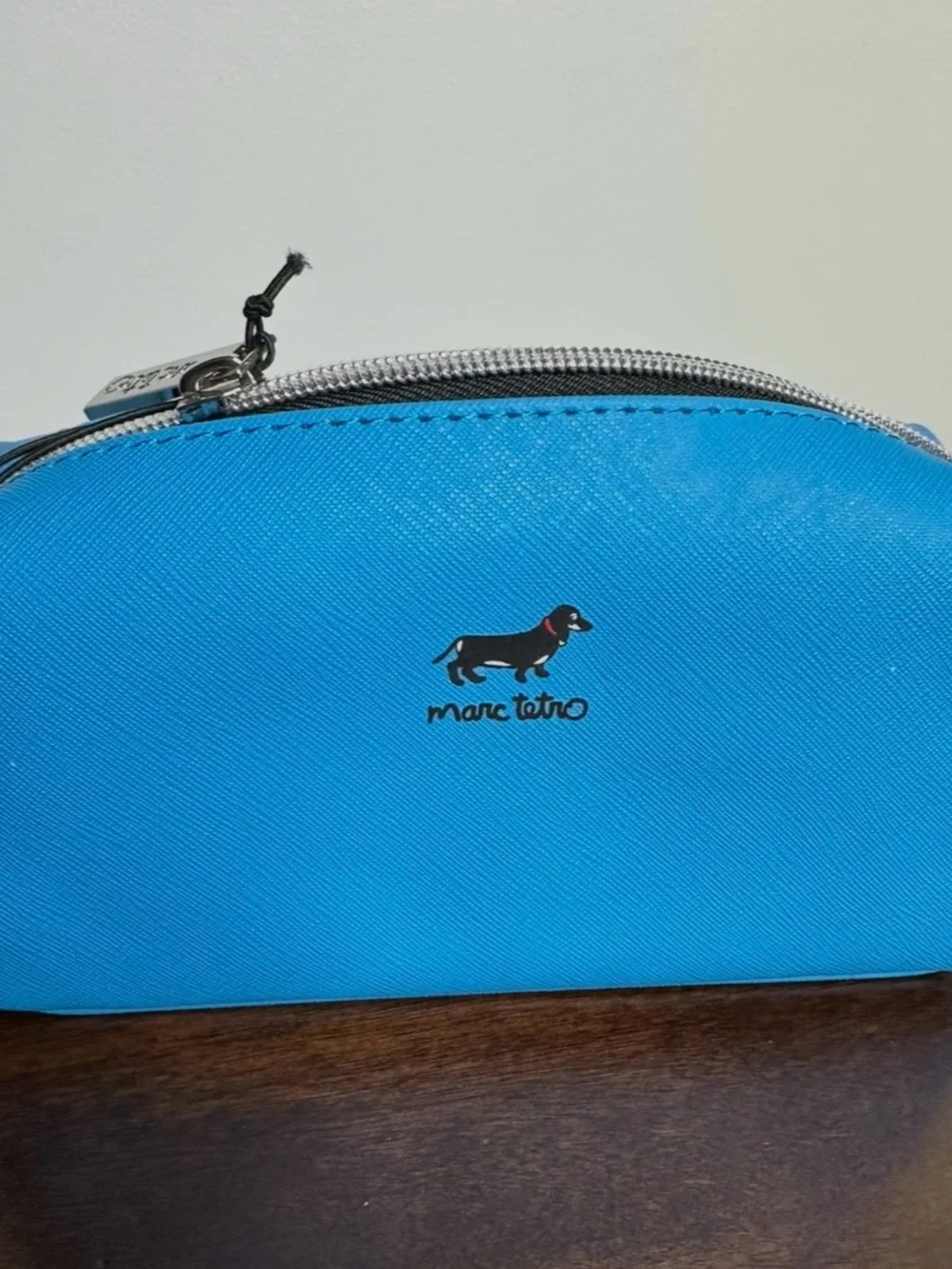 Marc Tetro Beverly Hills Dogs Zip Pouch Cosmetic Bag Travel Organizer NWT
